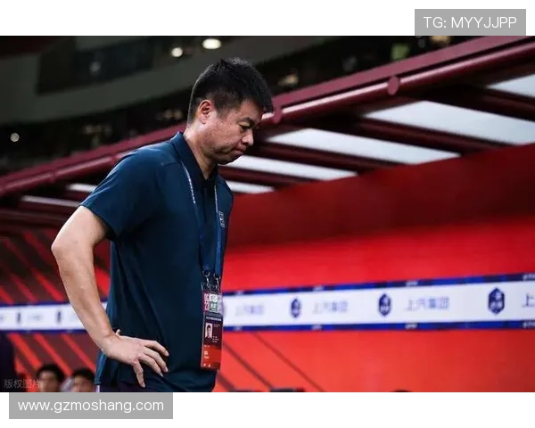 中国男足新晋主帅上任誓言带队冲击世界杯再燃全国球迷热情 中国男足新晋主帅上任誓言带队冲击世界杯再燃全国球迷热情