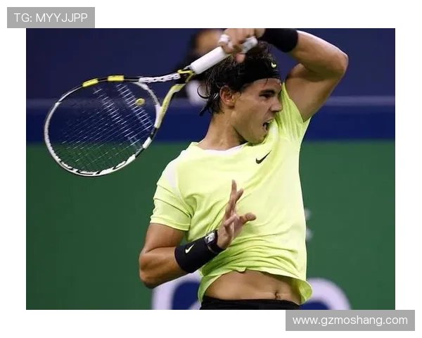 网球名将纳达尔宣布退役，职业生涯画上完美句号，全球球迷致敬致敬