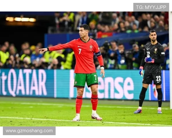 足坛风云再起：梅西重返欧洲赛场，C罗再创纪录，世界杯备战正式启动