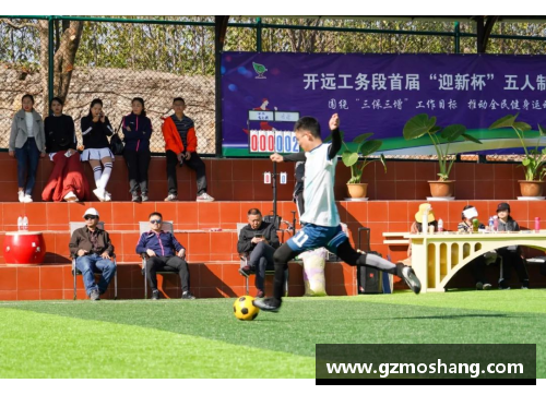 彩信平台官网高龄传奇球星盘点：岁月无阻仍在绿茵场闪耀的足球巨星们 - 副本